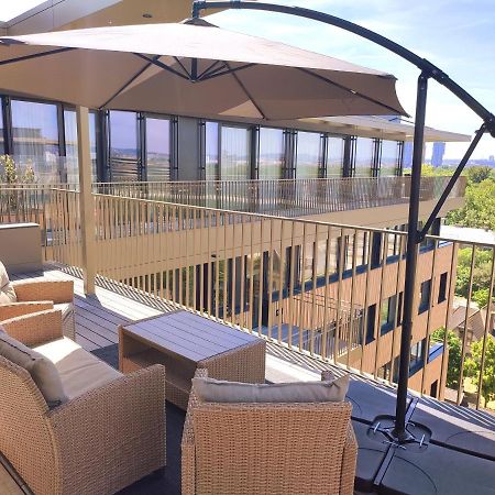 Panorama Apartment Vienna - Free Parking, Sauna & Fitness Bagian luar foto