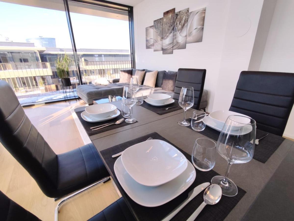 Panorama Apartment Vienna - Free Parking, Sauna & Fitness Bagian luar foto
