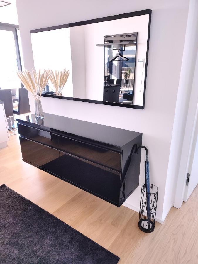 Panorama Apartment Vienna - Free Parking, Sauna & Fitness Bagian luar foto